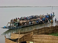 Click image for larger version. 

Name:	nigerianboat-2.jpg 
Views:	46 
Size:	100.2 KB 
ID:	15714