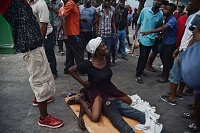 Click image for larger version. 

Name:	haiti-violence3-unf.jpg 
Views:	40 
Size:	79.6 KB 
ID:	24561